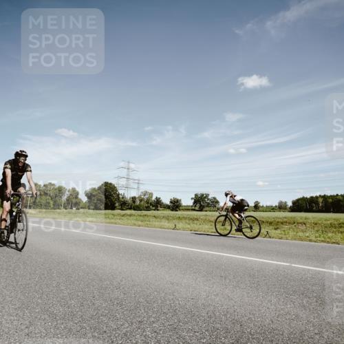 07.09.2025 - 19. Norderstedt Triathlon Michael Burmester http://msf.ph/oto/8860625 07.09.2025 12:57:49 Radfahren 318, 777, 841, 1238, 1317 meine-sportfotos.de