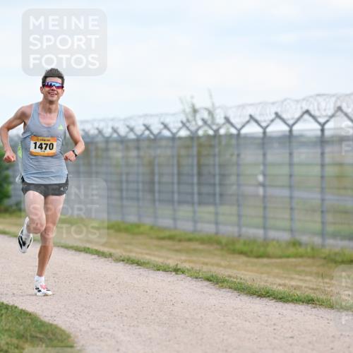 14.09.2025 - Airport Race Dr. Thomas Lammeyer http://msf.ph/oto/8860672 14.09.2025 11:45:56 Laufen 1470 meine-sportfotos.de