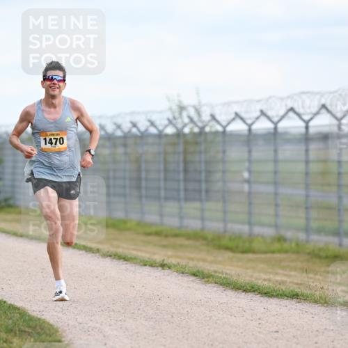 14.09.2025 - Airport Race Dr. Thomas Lammeyer http://msf.ph/oto/8860674 14.09.2025 11:45:56 Laufen 1470 meine-sportfotos.de
