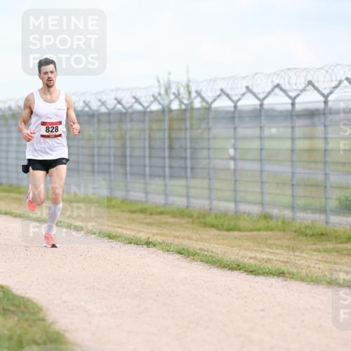 14.09.2025 - Airport Race Dr. Thomas Lammeyer http://msf.ph/oto/8860762 14.09.2025 11:49:58 Laufen 828 meine-sportfotos.de
