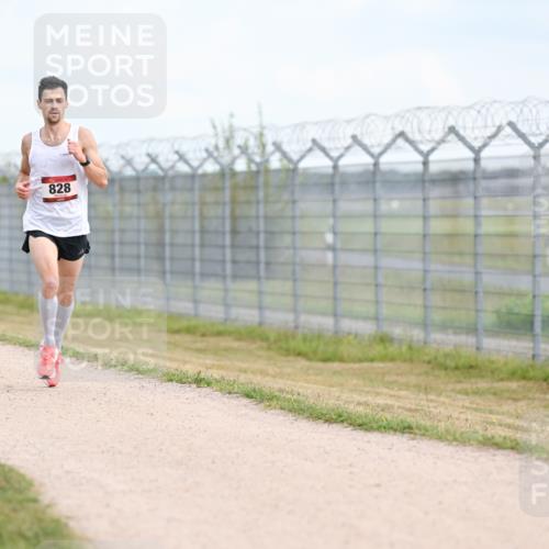 14.09.2025 - Airport Race Dr. Thomas Lammeyer http://msf.ph/oto/8860763 14.09.2025 11:49:58 Laufen 828 meine-sportfotos.de