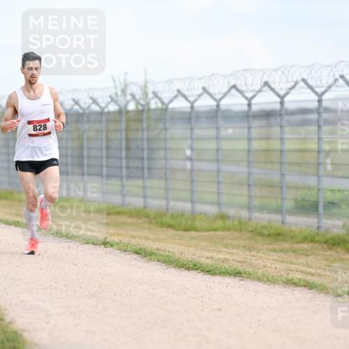 14.09.2025 - Airport Race Dr. Thomas Lammeyer http://msf.ph/oto/8860765 14.09.2025 11:49:58 Laufen 828 meine-sportfotos.de
