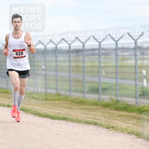 14.09.2025 - Airport Race Dr. Thomas Lammeyer http://msf.ph/oto/8860773 14.09.2025 11:49:59 Laufen 828 meine-sportfotos.de