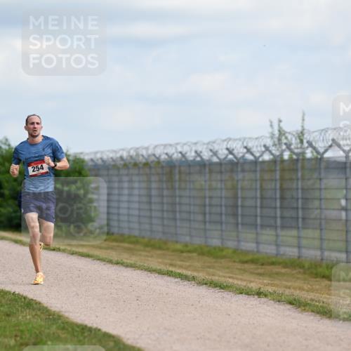 14.09.2025 - Airport Race Dr. Thomas Lammeyer http://msf.ph/oto/8860780 14.09.2025 11:50:25 Laufen 254 meine-sportfotos.de
