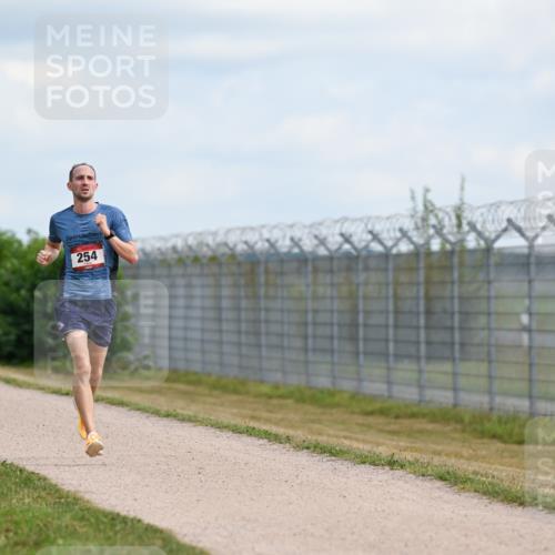 14.09.2025 - Airport Race Dr. Thomas Lammeyer http://msf.ph/oto/8860784 14.09.2025 11:50:26 Laufen 254 meine-sportfotos.de
