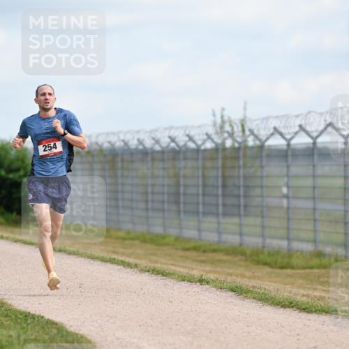 14.09.2025 - Airport Race Dr. Thomas Lammeyer http://msf.ph/oto/8860789 14.09.2025 11:50:26 Laufen 254 meine-sportfotos.de