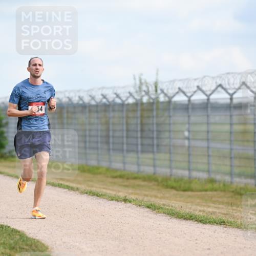 14.09.2025 - Airport Race Dr. Thomas Lammeyer http://msf.ph/oto/8860792 14.09.2025 11:50:27 Laufen 54 meine-sportfotos.de
