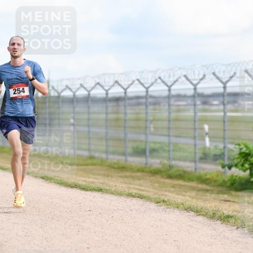 14.09.2025 - Airport Race Dr. Thomas Lammeyer http://msf.ph/oto/8860803 14.09.2025 11:50:28 Laufen 254 meine-sportfotos.de