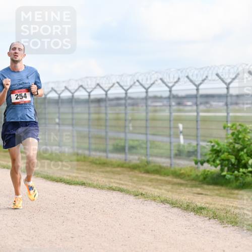 14.09.2025 - Airport Race Dr. Thomas Lammeyer http://msf.ph/oto/8860805 14.09.2025 11:50:28 Laufen 254 meine-sportfotos.de