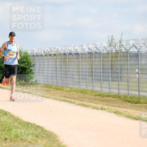 14.09.2025 - Airport Race Dr. Thomas Lammeyer http://msf.ph/oto/8860816 14.09.2025 11:50:55 Laufen 1527 meine-sportfotos.de