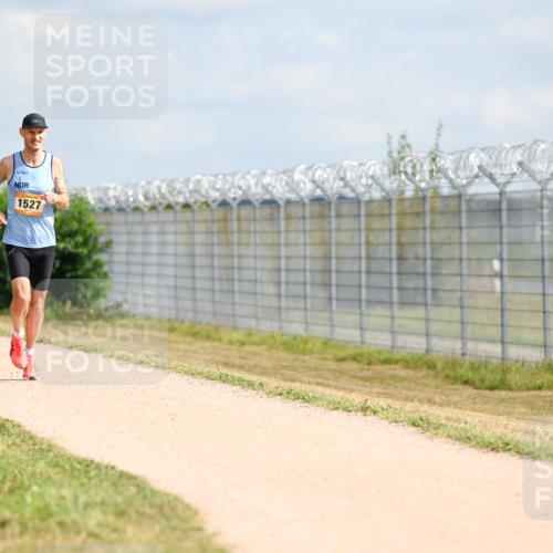14.09.2025 - Airport Race Dr. Thomas Lammeyer http://msf.ph/oto/8860817 14.09.2025 11:50:55 Laufen 1527 meine-sportfotos.de
