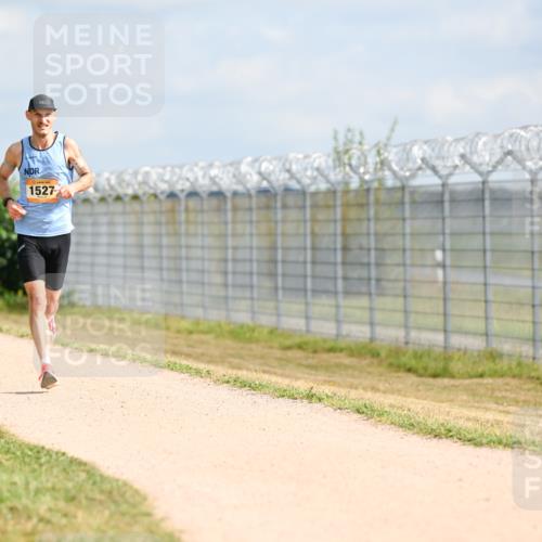 14.09.2025 - Airport Race Dr. Thomas Lammeyer http://msf.ph/oto/8860823 14.09.2025 11:50:55 Laufen 1527 meine-sportfotos.de