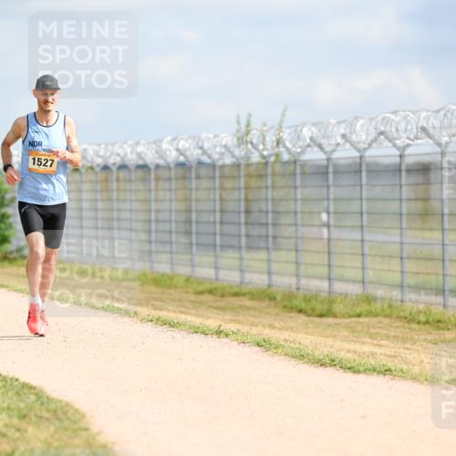 14.09.2025 - Airport Race Dr. Thomas Lammeyer http://msf.ph/oto/8860827 14.09.2025 11:50:56 Laufen 1527 meine-sportfotos.de