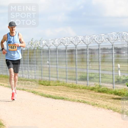 14.09.2025 - Airport Race Dr. Thomas Lammeyer http://msf.ph/oto/8860837 14.09.2025 11:50:57 Laufen 1527 meine-sportfotos.de