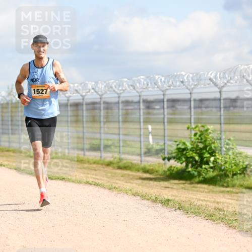 14.09.2025 - Airport Race Dr. Thomas Lammeyer http://msf.ph/oto/8860847 14.09.2025 11:50:59 Laufen 1527 meine-sportfotos.de