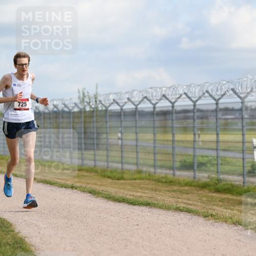 14.09.2025 - Airport Race Dr. Thomas Lammeyer http://msf.ph/oto/8860881 14.09.2025 11:51:22 Laufen 725 meine-sportfotos.de