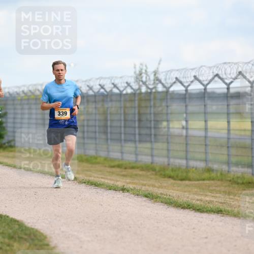 14.09.2025 - Airport Race Dr. Thomas Lammeyer http://msf.ph/oto/8860896 14.09.2025 11:52:12 Laufen 2079, 339 meine-sportfotos.de