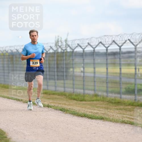 14.09.2025 - Airport Race Dr. Thomas Lammeyer http://msf.ph/oto/8860901 14.09.2025 11:52:13 Laufen 339, 2079 meine-sportfotos.de