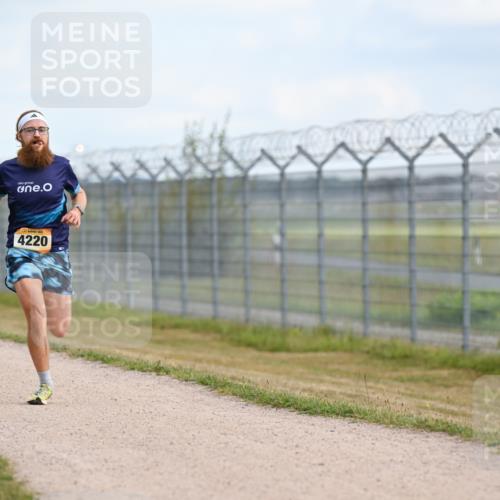 14.09.2025 - Airport Race Dr. Thomas Lammeyer http://msf.ph/oto/8860927 14.09.2025 11:52:24 Laufen 4220 meine-sportfotos.de