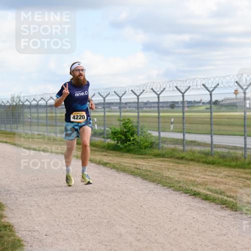 14.09.2025 - Airport Race Dr. Thomas Lammeyer http://msf.ph/oto/8860949 14.09.2025 11:52:27 Laufen 0, 4220 meine-sportfotos.de