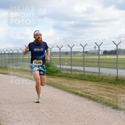 14.09.2025 - Airport Race Dr. Thomas Lammeyer http://msf.ph/oto/8860953 14.09.2025 11:52:27 Laufen 4220 meine-sportfotos.de