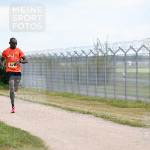 14.09.2025 - Airport Race Dr. Thomas Lammeyer http://msf.ph/oto/8860956 14.09.2025 11:53:06 Laufen 52 meine-sportfotos.de