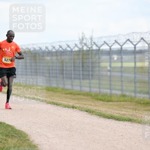 14.09.2025 - Airport Race Dr. Thomas Lammeyer http://msf.ph/oto/8860959 14.09.2025 11:53:06 Laufen 527 meine-sportfotos.de