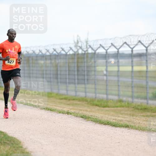 14.09.2025 - Airport Race Dr. Thomas Lammeyer http://msf.ph/oto/8860962 14.09.2025 11:53:07 Laufen 527 meine-sportfotos.de