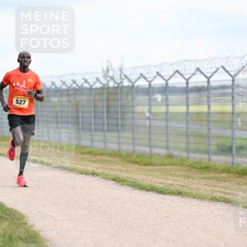 14.09.2025 - Airport Race Dr. Thomas Lammeyer http://msf.ph/oto/8860964 14.09.2025 11:53:07 Laufen 527 meine-sportfotos.de