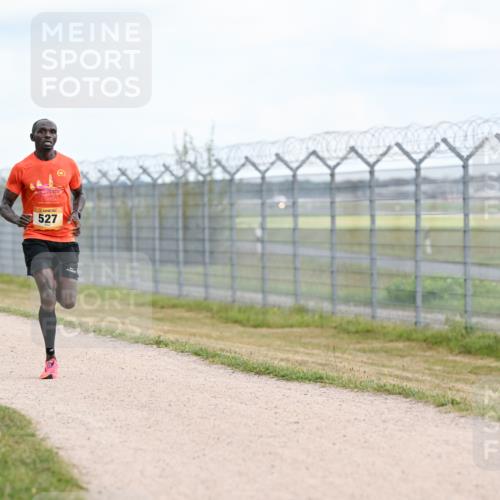 14.09.2025 - Airport Race Dr. Thomas Lammeyer http://msf.ph/oto/8860966 14.09.2025 11:53:07 Laufen 527 meine-sportfotos.de