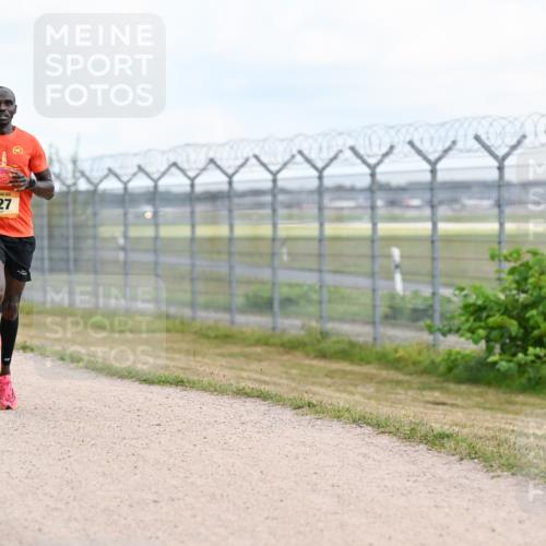14.09.2025 - Airport Race Dr. Thomas Lammeyer http://msf.ph/oto/8860974 14.09.2025 11:53:08 Laufen 527 meine-sportfotos.de
