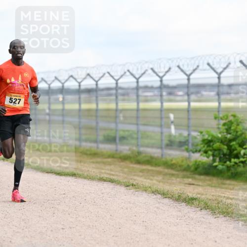 14.09.2025 - Airport Race Dr. Thomas Lammeyer http://msf.ph/oto/8860978 14.09.2025 11:53:09 Laufen 16402, 527, 123 meine-sportfotos.de