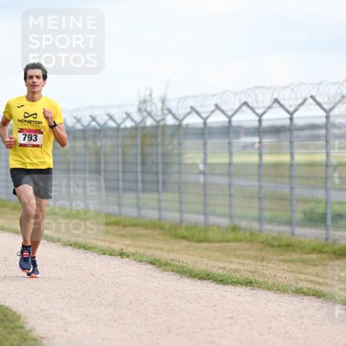 14.09.2025 - Airport Race Dr. Thomas Lammeyer http://msf.ph/oto/8860982 14.09.2025 11:53:19 Laufen 793 meine-sportfotos.de