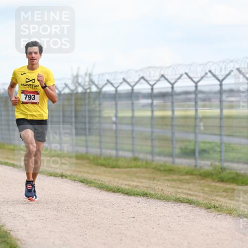 14.09.2025 - Airport Race Dr. Thomas Lammeyer http://msf.ph/oto/8860987 14.09.2025 11:53:20 Laufen 793 meine-sportfotos.de