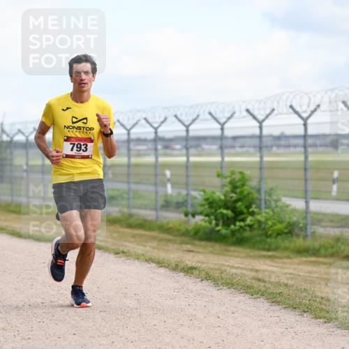 14.09.2025 - Airport Race Dr. Thomas Lammeyer http://msf.ph/oto/8861001 14.09.2025 11:53:22 Laufen 793 meine-sportfotos.de