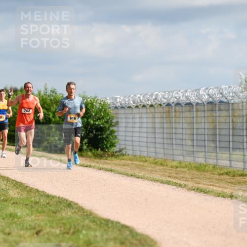 14.09.2025 - Airport Race Dr. Thomas Lammeyer http://msf.ph/oto/8861019 14.09.2025 11:54:14 Laufen 18, 762, 616 meine-sportfotos.de