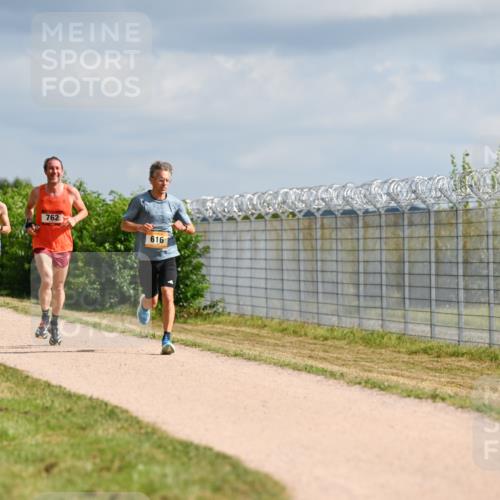 14.09.2025 - Airport Race Dr. Thomas Lammeyer http://msf.ph/oto/8861025 14.09.2025 11:54:15 Laufen 518, 762, 616 meine-sportfotos.de
