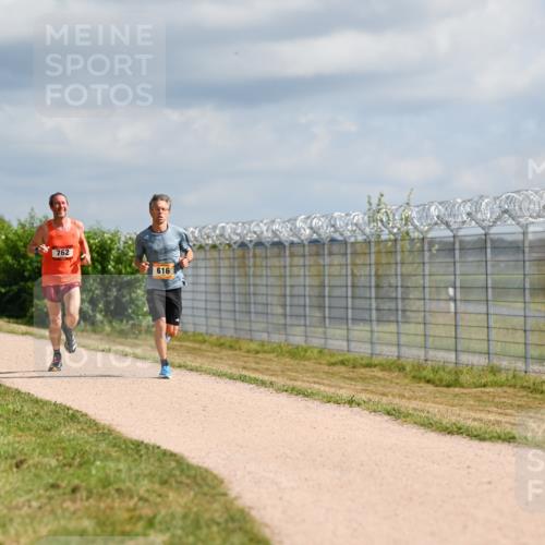 14.09.2025 - Airport Race Dr. Thomas Lammeyer http://msf.ph/oto/8861031 14.09.2025 11:54:16 Laufen 518, 762, 616 meine-sportfotos.de