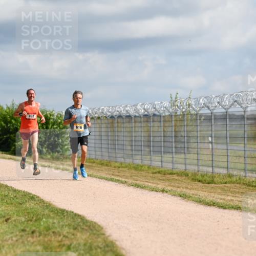 14.09.2025 - Airport Race Dr. Thomas Lammeyer http://msf.ph/oto/8861032 14.09.2025 11:54:16 Laufen 518, 762, 616 meine-sportfotos.de