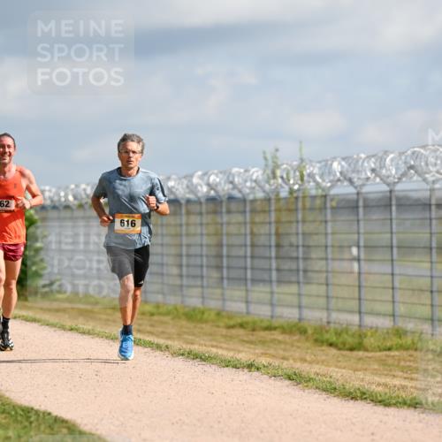 14.09.2025 - Airport Race Dr. Thomas Lammeyer http://msf.ph/oto/8861038 14.09.2025 11:54:17 Laufen 18, 762, 616 meine-sportfotos.de