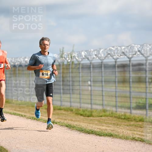 14.09.2025 - Airport Race Dr. Thomas Lammeyer http://msf.ph/oto/8861046 14.09.2025 11:54:18 Laufen 762, 616 meine-sportfotos.de