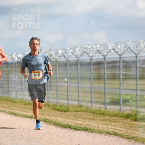 14.09.2025 - Airport Race Dr. Thomas Lammeyer http://msf.ph/oto/8861049 14.09.2025 11:54:19 Laufen 762, 90, 616 meine-sportfotos.de