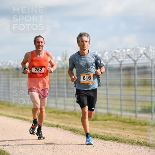14.09.2025 - Airport Race Dr. Thomas Lammeyer http://msf.ph/oto/8861051 14.09.2025 11:54:19 Laufen 762, 616 meine-sportfotos.de