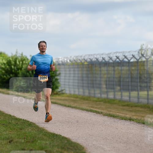14.09.2025 - Airport Race Dr. Thomas Lammeyer http://msf.ph/oto/8861100 14.09.2025 11:54:31 Laufen 2054 meine-sportfotos.de