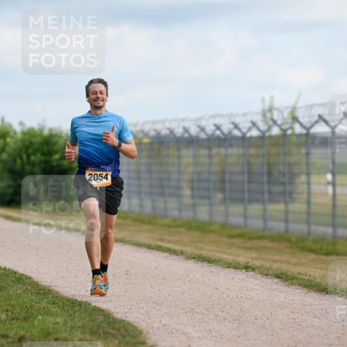 14.09.2025 - Airport Race Dr. Thomas Lammeyer http://msf.ph/oto/8861107 14.09.2025 11:54:32 Laufen 2054 meine-sportfotos.de