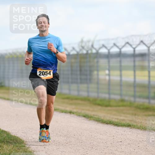 14.09.2025 - Airport Race Dr. Thomas Lammeyer http://msf.ph/oto/8861117 14.09.2025 11:54:33 Laufen 2054 meine-sportfotos.de