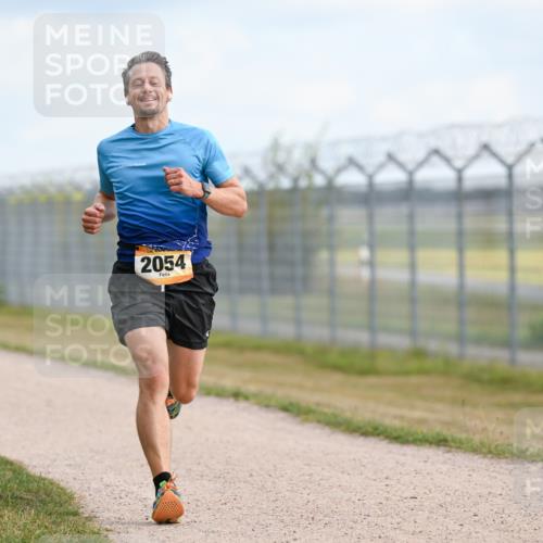 14.09.2025 - Airport Race Dr. Thomas Lammeyer http://msf.ph/oto/8861118 14.09.2025 11:54:33 Laufen 2054 meine-sportfotos.de