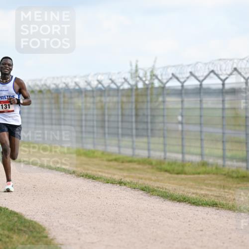 14.09.2025 - Airport Race Dr. Thomas Lammeyer http://msf.ph/oto/8861140 14.09.2025 11:54:54 Laufen 131 meine-sportfotos.de