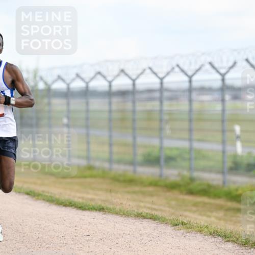 14.09.2025 - Airport Race Dr. Thomas Lammeyer http://msf.ph/oto/8861156 14.09.2025 11:54:56 Laufen 2699, 131 meine-sportfotos.de