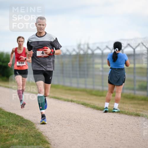 14.09.2025 - Airport Race Dr. Thomas Lammeyer http://msf.ph/oto/8861290 14.09.2025 11:56:24 Laufen 844, 4 meine-sportfotos.de